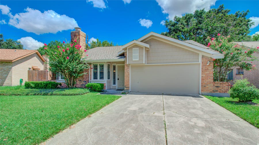 Property photo for 13510 N Peachfield Circle, Houston, TX