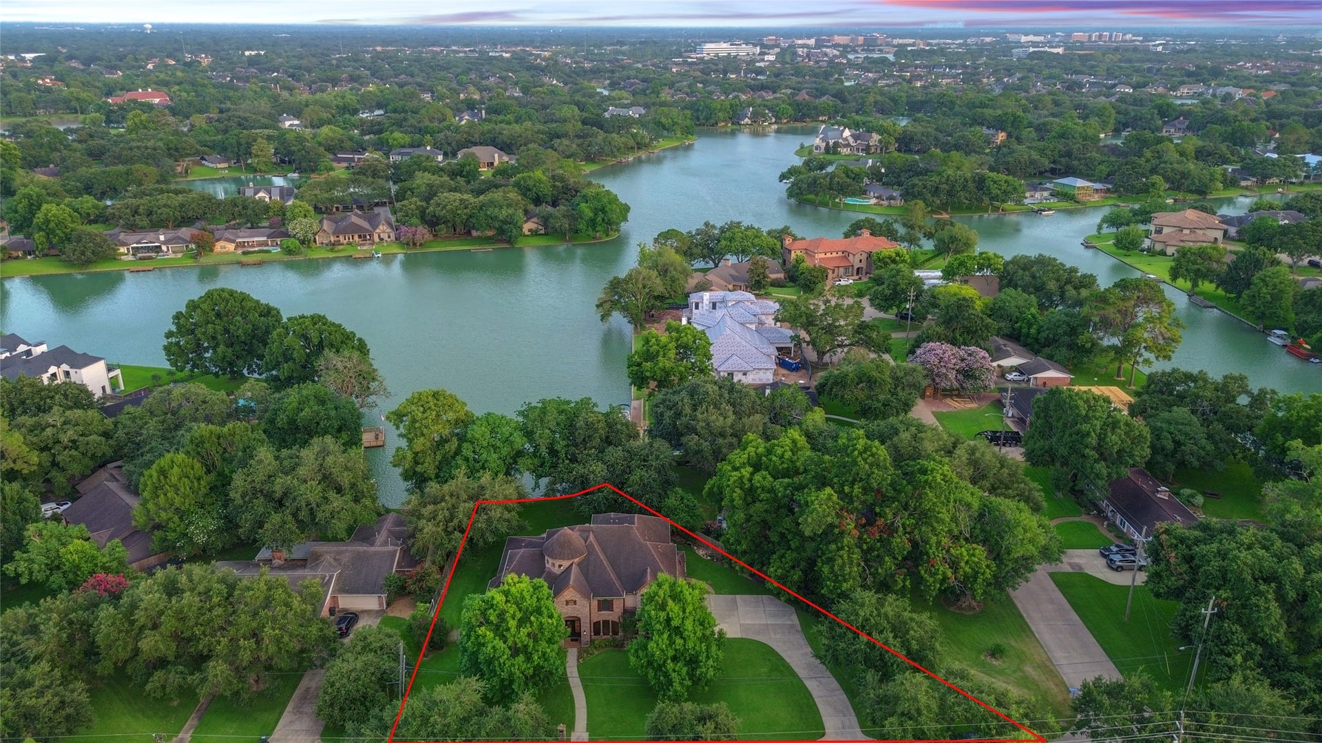 702 Piedmont Street, Sugar Land, TX 77478 702 Piedmont Street, Sugar Land, TX 77478