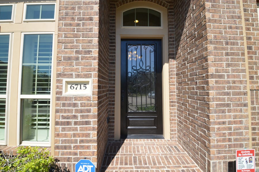 Property photo for 6715 Marbrook Saddle Court, Sugar Land, TX