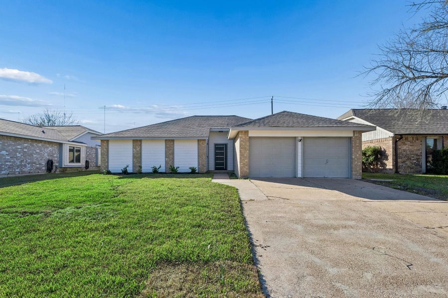 Property photo for 1419 Fieldstone Drive, Missouri City, TX