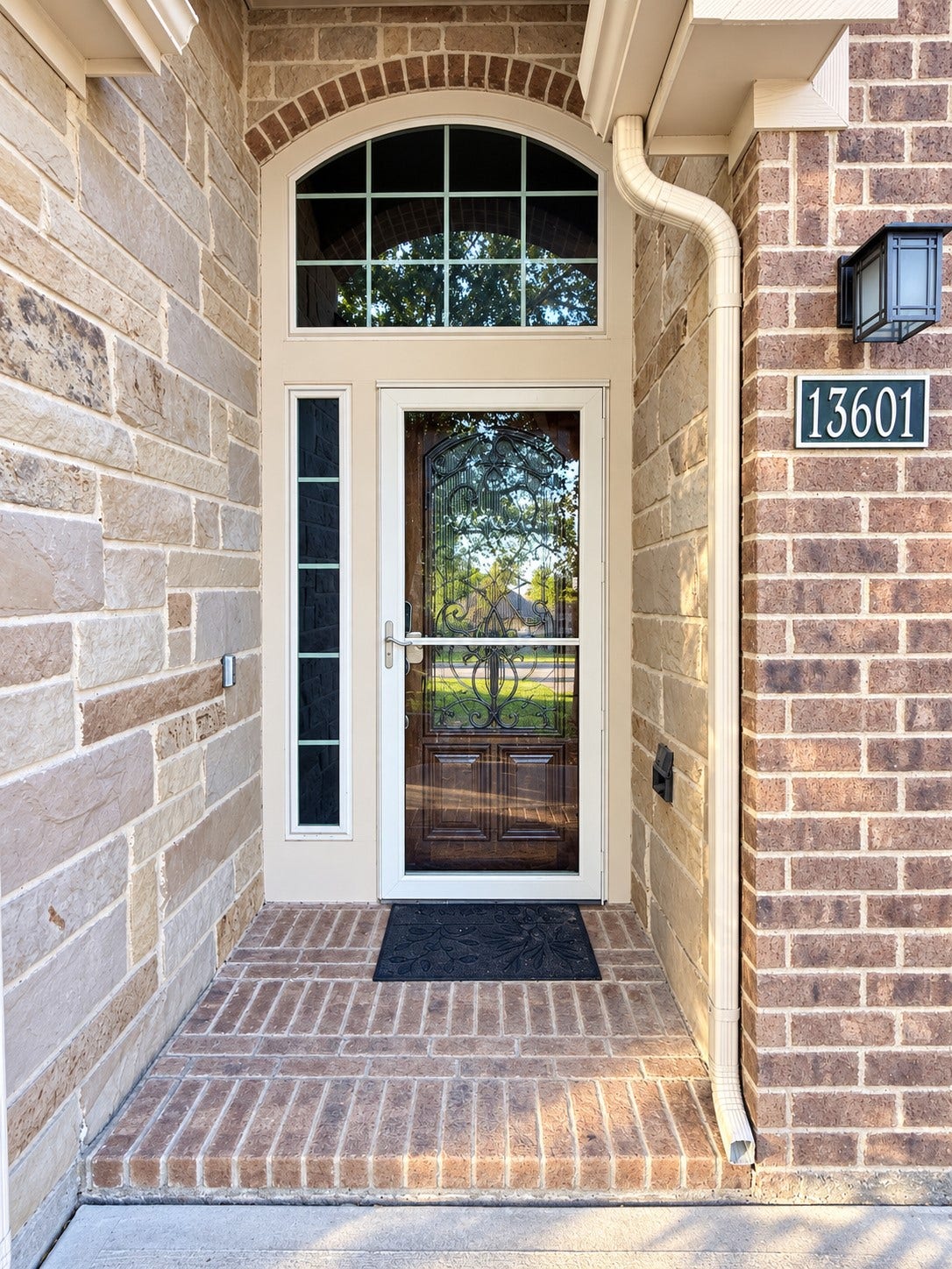 13601 Durango Pass Drive, Pearland, TX 77584 Front Entry Door