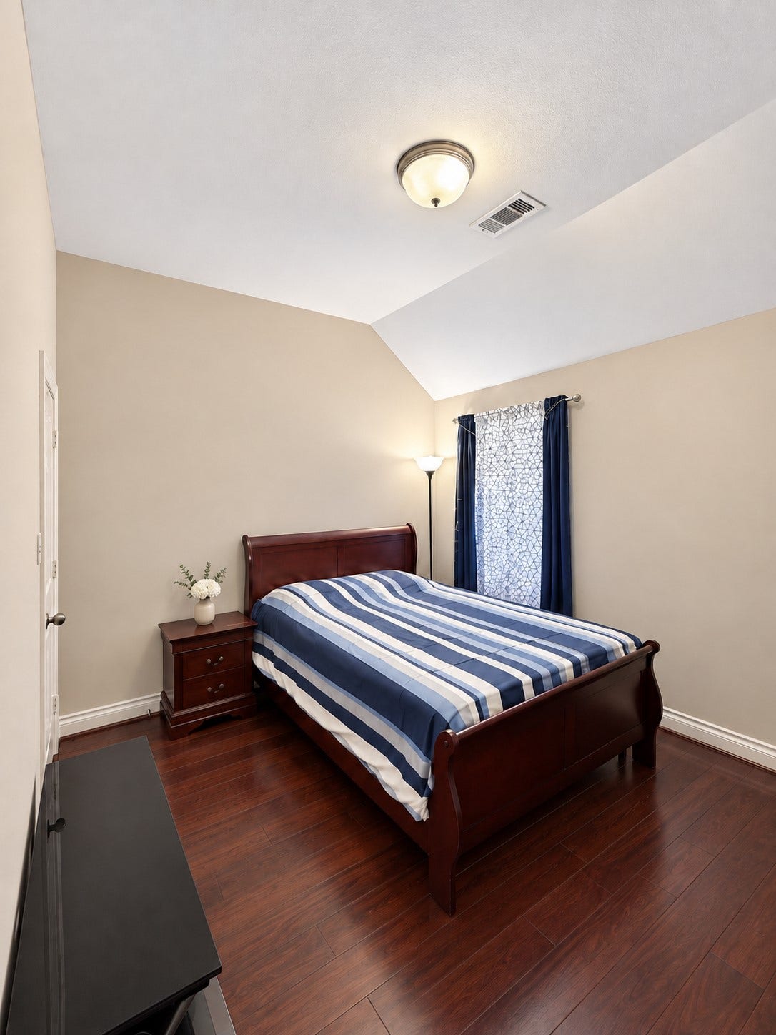 13601 Durango Pass Drive, Pearland, TX 77584 Secondary Bedroom