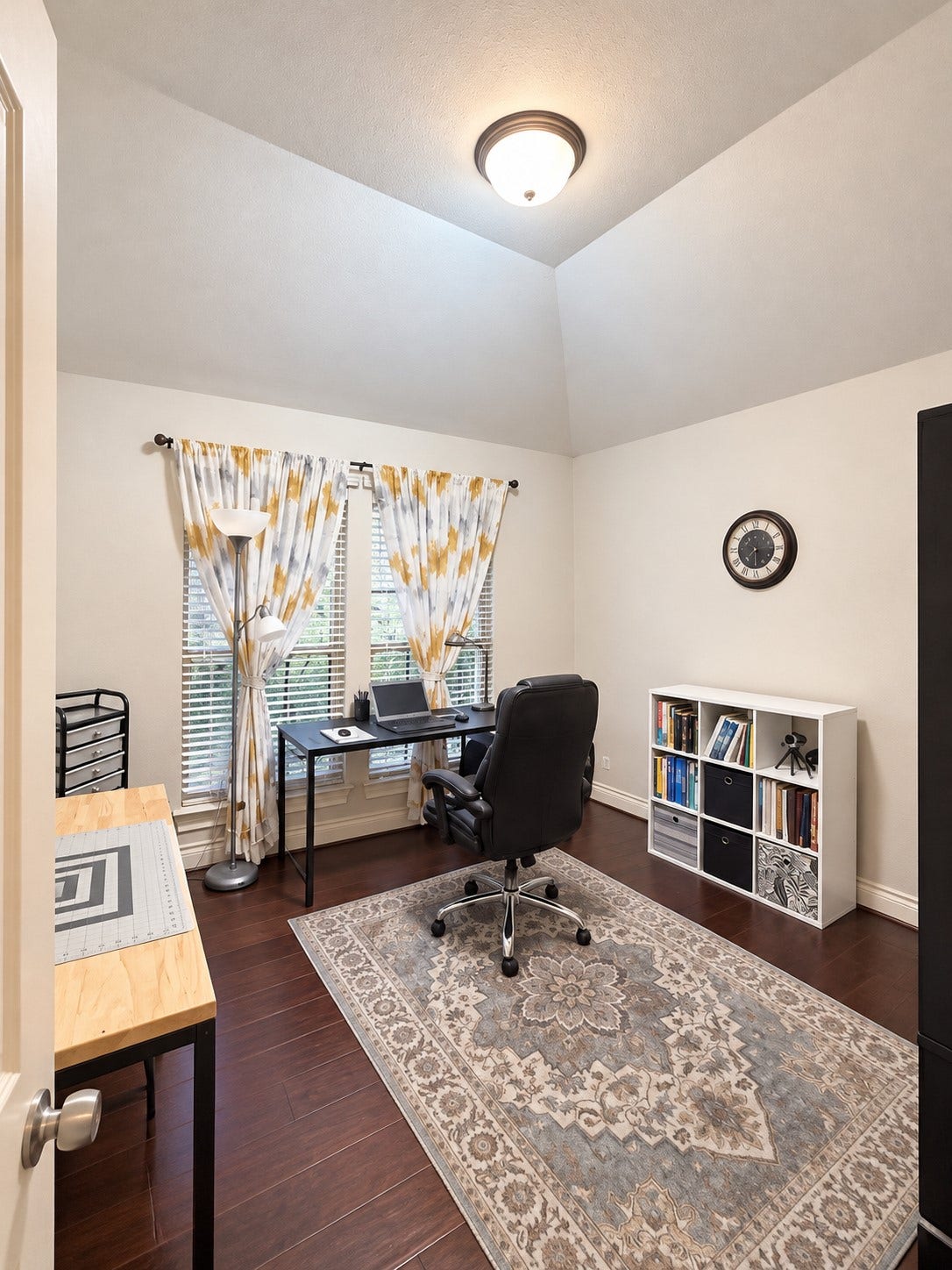 13601 Durango Pass Drive, Pearland, TX 77584 Secondary bedroom used as an office
