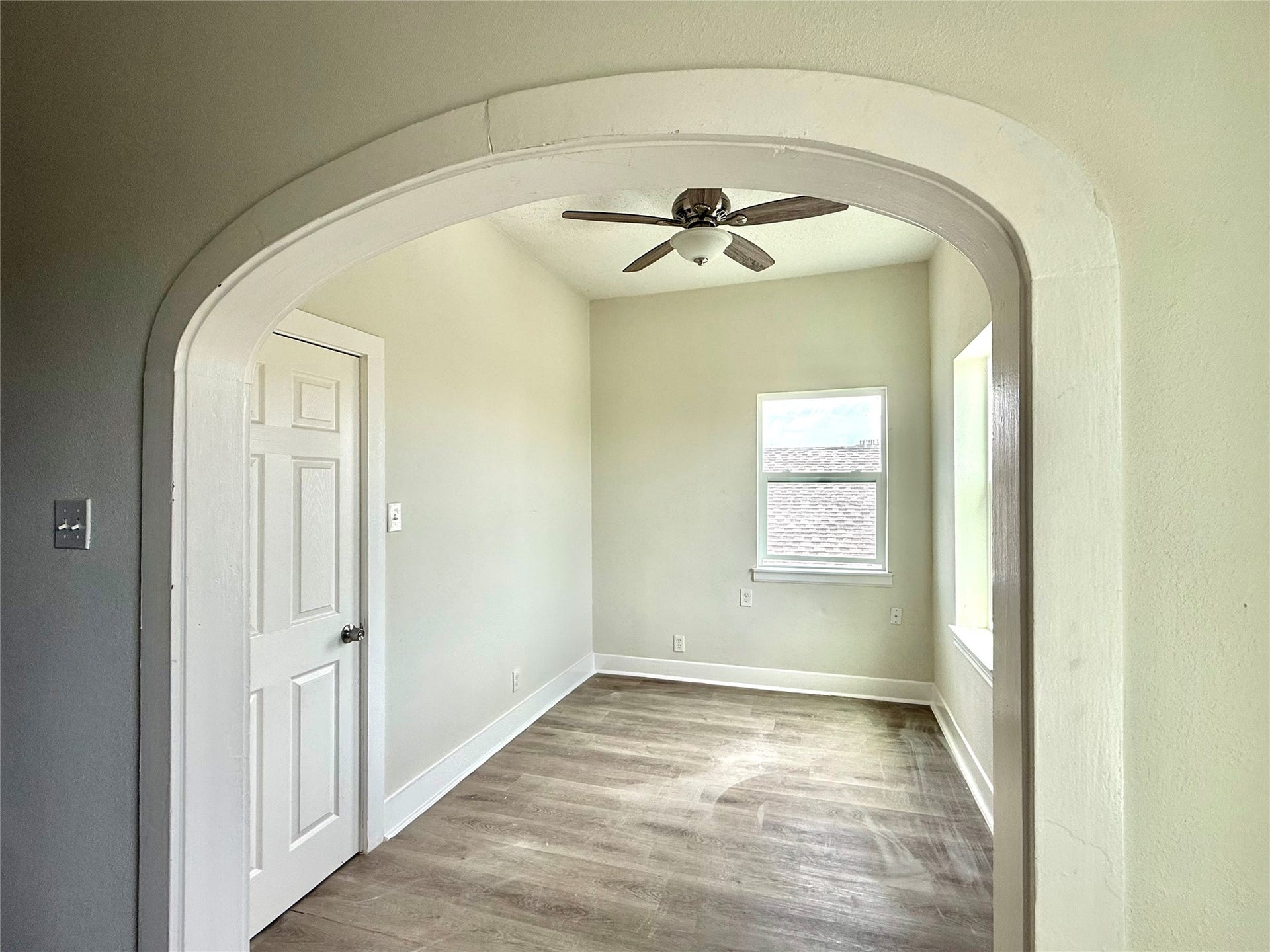 805 10 th Street, #4, Galveston, TX 77550
