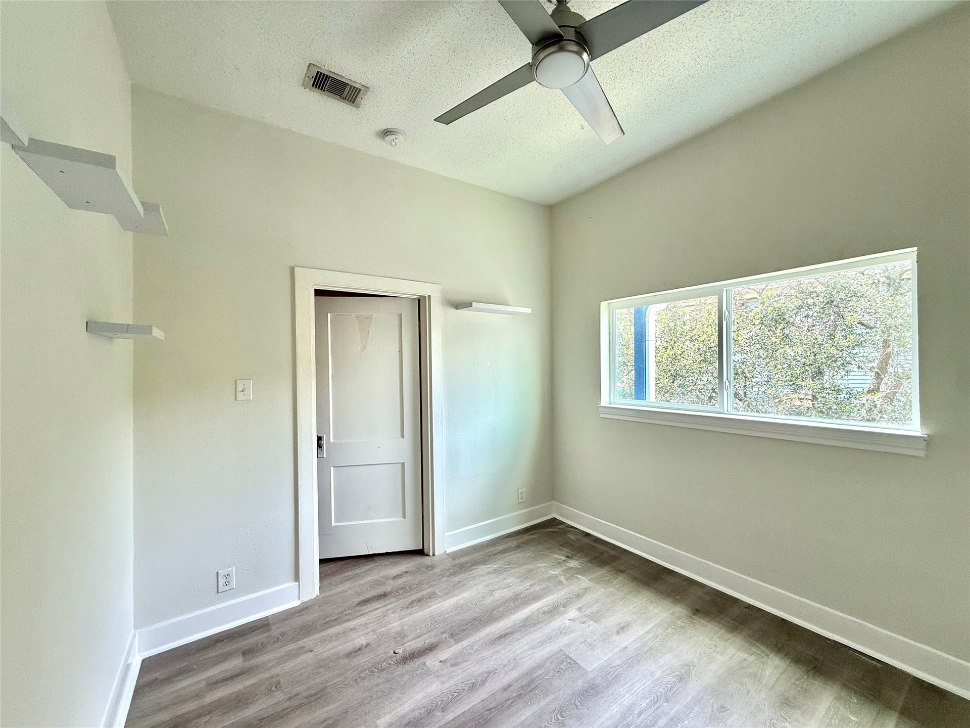 805 10 th Street, #4, Galveston, TX 77550