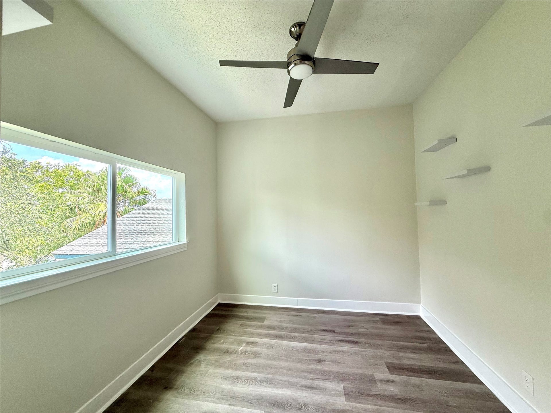 805 10 th Street, #4, Galveston, TX 77550