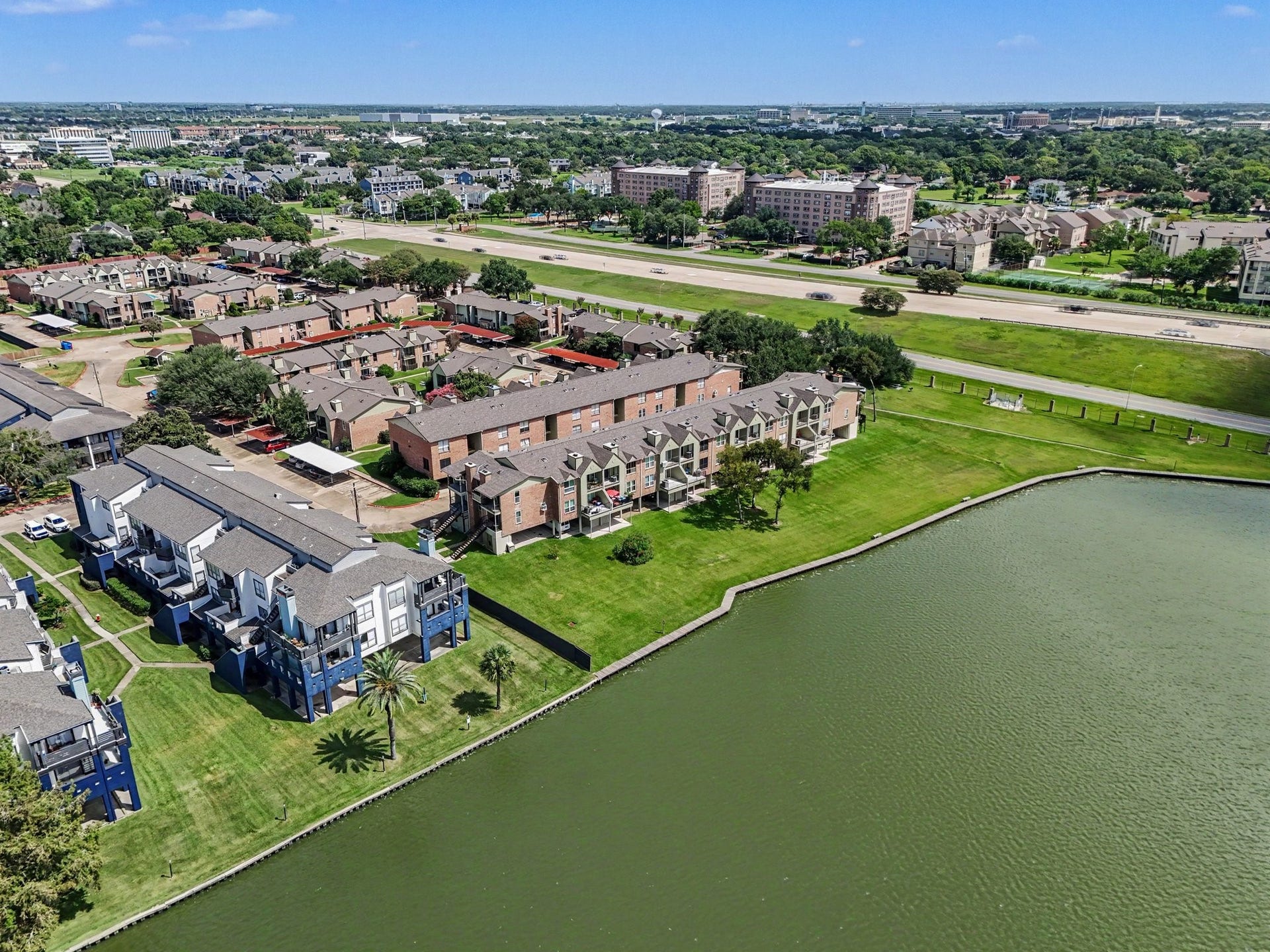 18800 Egret Bay Boulevard, #1603, Webster, TX 77058 18800 Egret Bay Boulevard, #1603, Webster, TX 77058