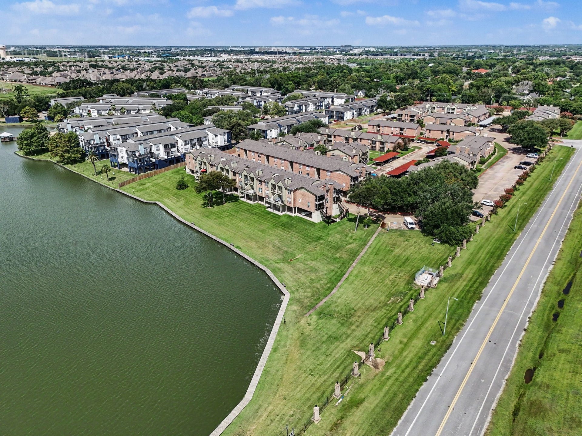 18800 Egret Bay Boulevard, #1603, Webster, TX 77058 18800 Egret Bay Boulevard, #1603, Webster, TX 77058