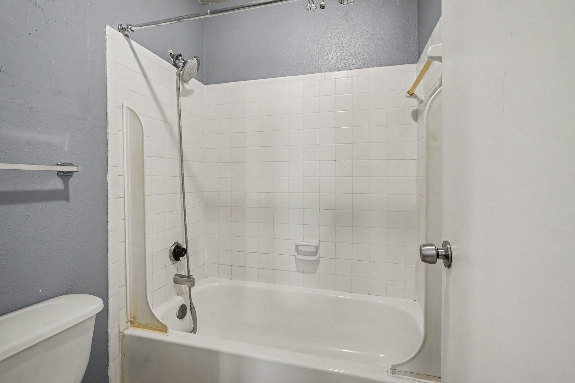18800 Egret Bay Boulevard, #1603, Webster, TX 77058 Tub/Shower combo