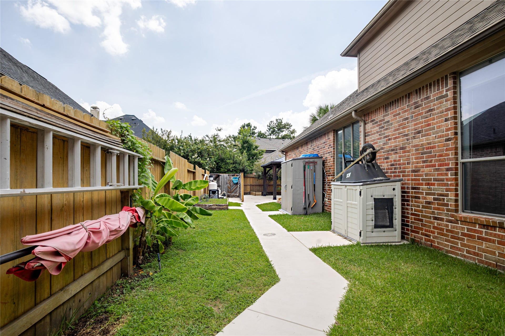 11910 Lake Mead Lane, Humble, TX 77346