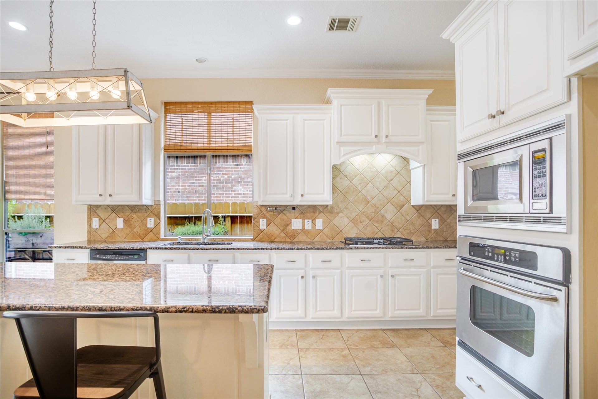 11910 Lake Mead Lane, Humble, TX 77346