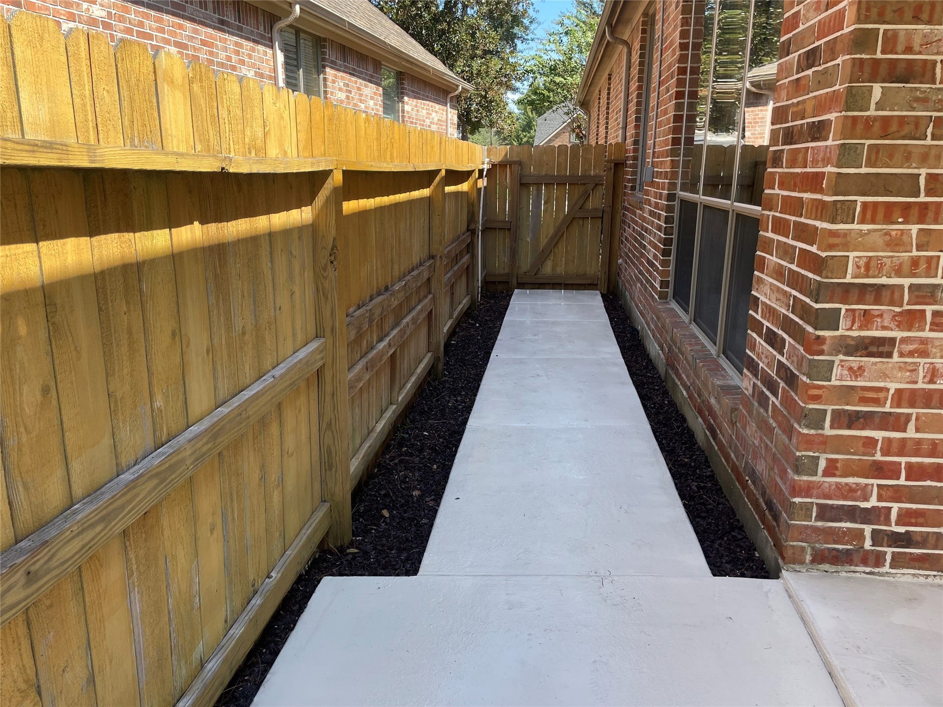 SIDE ENTRY