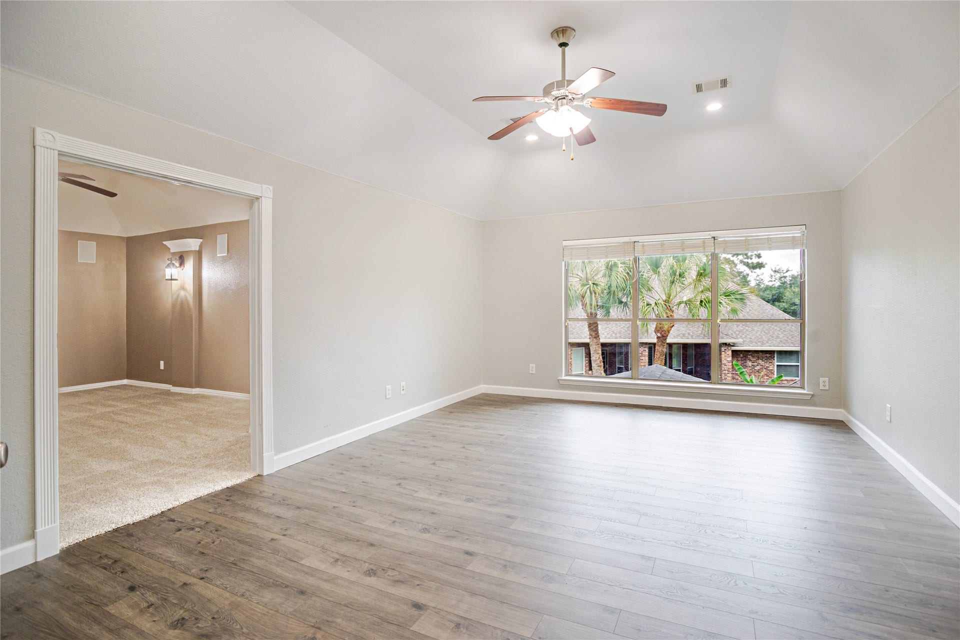 UPSTAIRS GAMEROOM