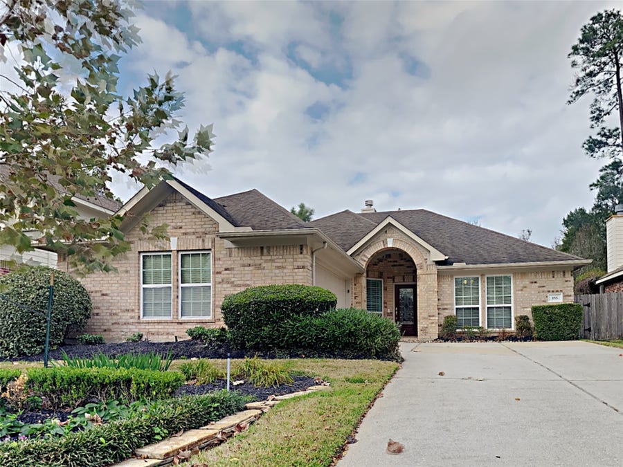 Property photo for 155 S Queenscliff Circle, Spring, TX