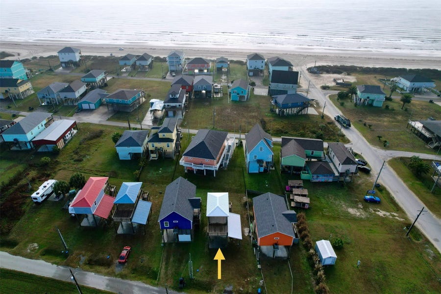 Property photo for 1832 Croaker, Crystal Beach, TX