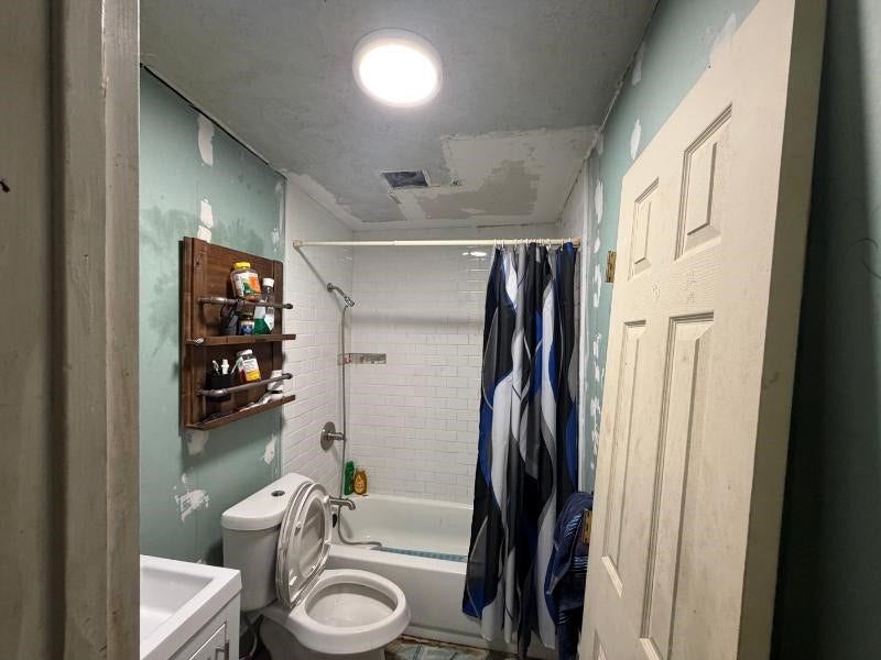 3927 Clifton Lane, Bacliff, TX 77518 3927 Clifton Lane, Bacliff, TX 77518