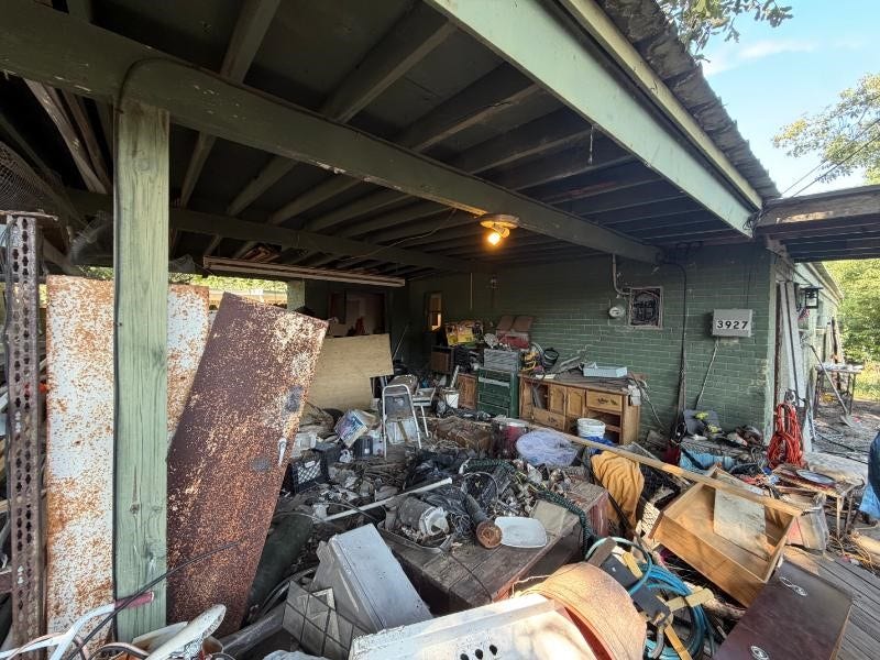 3927 Clifton Lane, Bacliff, TX 77518 3927 Clifton Lane, Bacliff, TX 77518