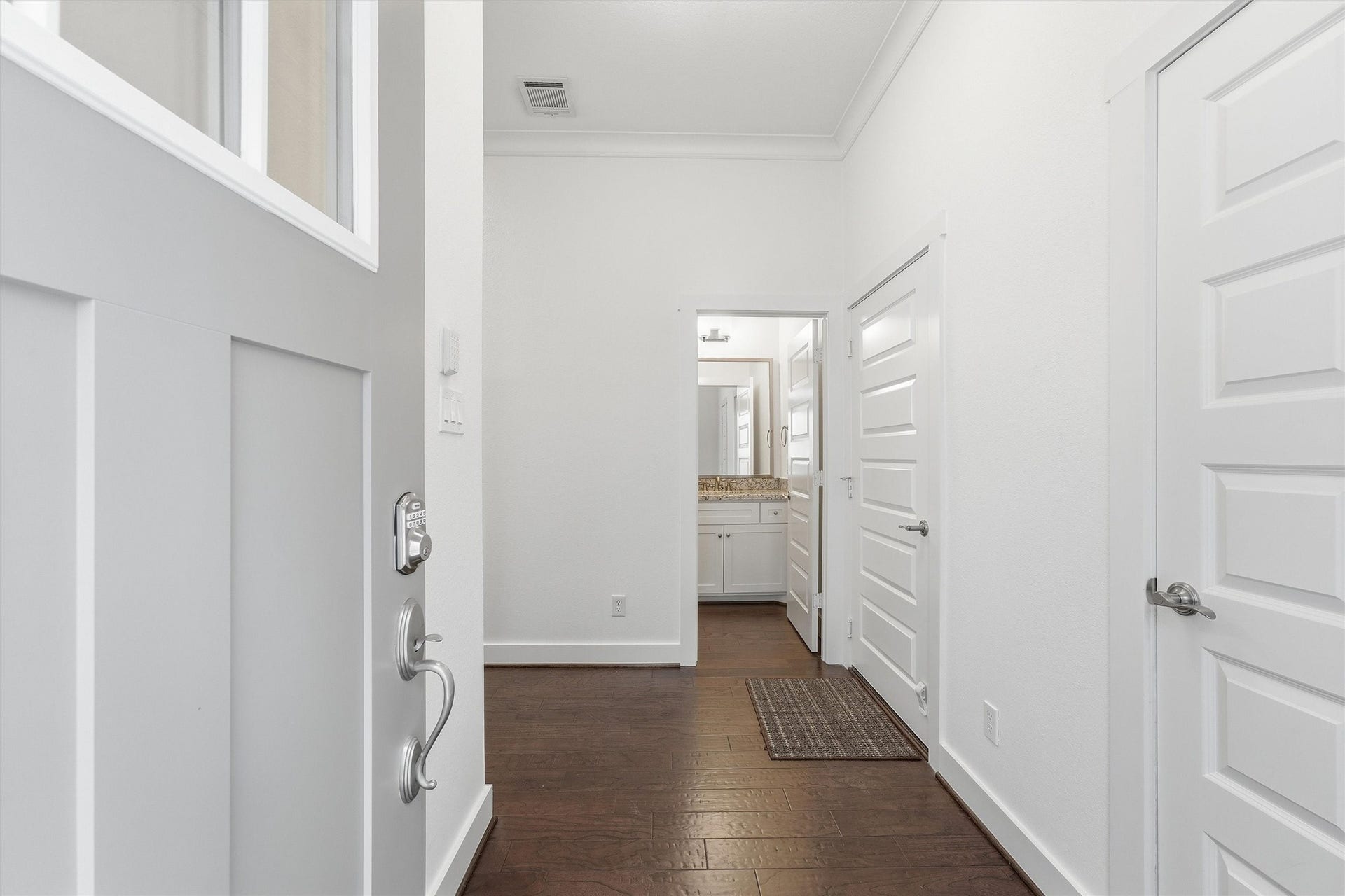 5326 Darling Street, Houston, TX 77007 5326 Darling Street, Houston, TX 77007