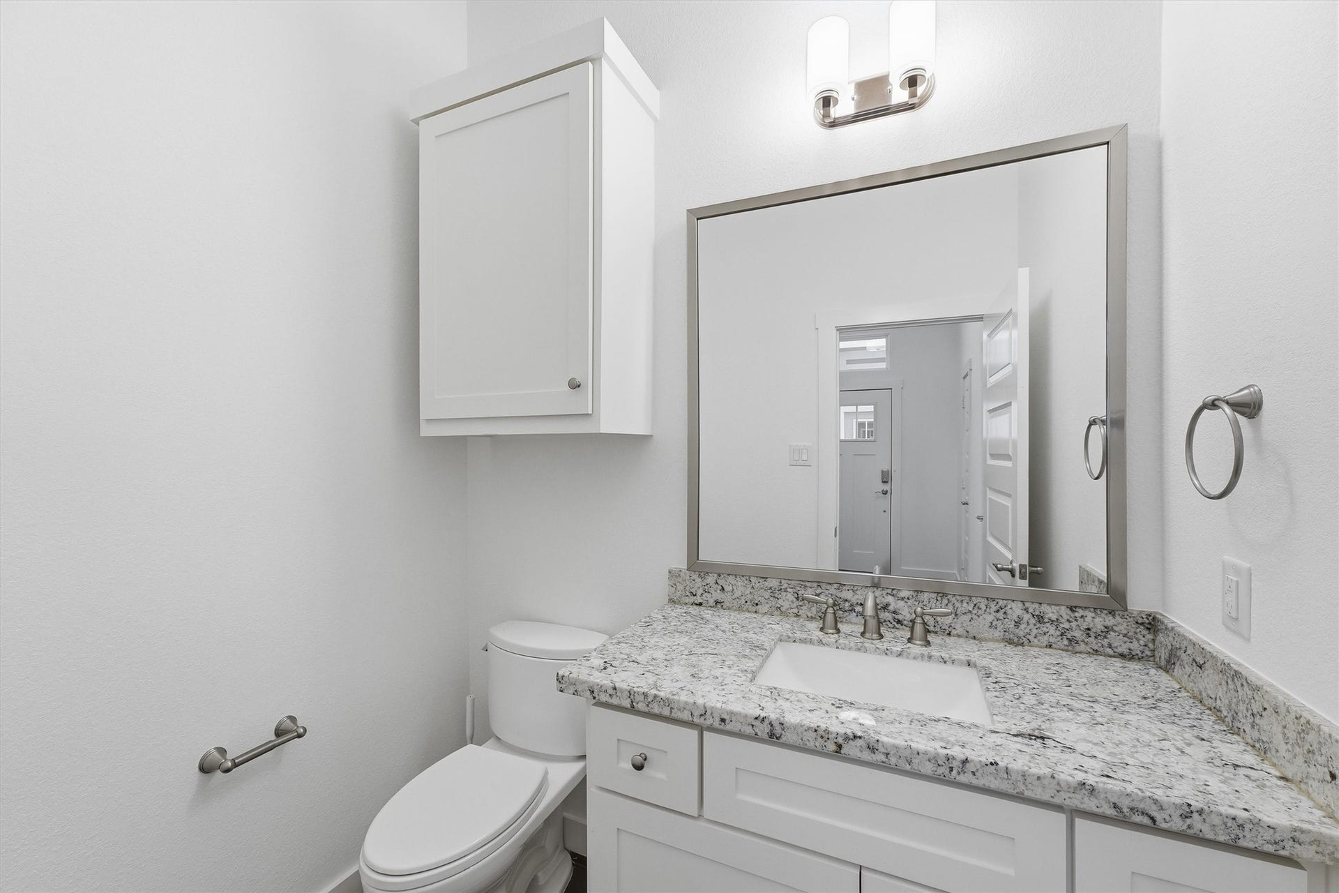 5326 Darling Street, Houston, TX 77007 Powder room to serve guests.