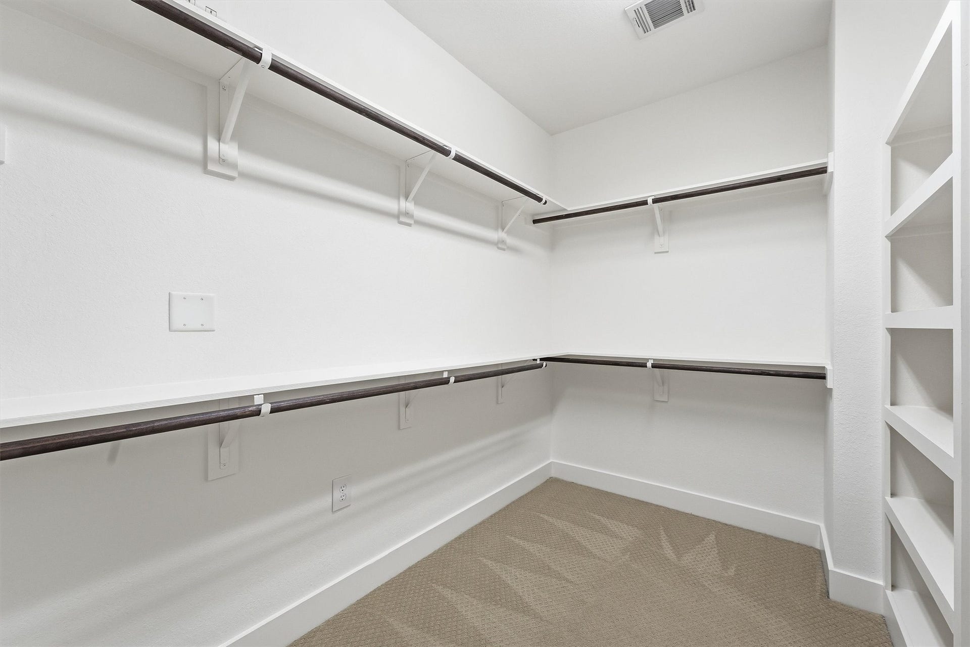5326 Darling Street, Houston, TX 77007 The largest of the two primary closets, this one is acessed through the primary bathroom.