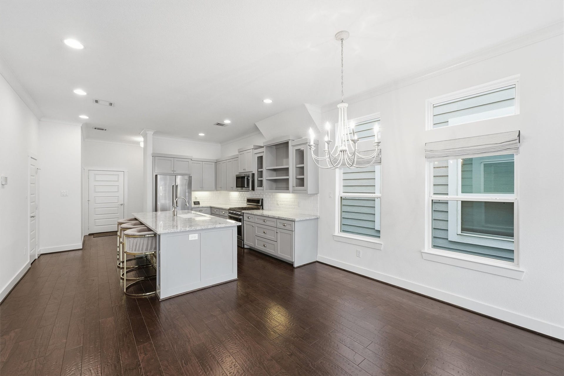 5326 Darling Street, Houston, TX 77007 5326 Darling Street, Houston, TX 77007
