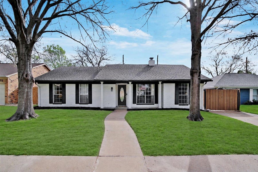 Property photo for 323 Gentilly Drive, Katy, TX