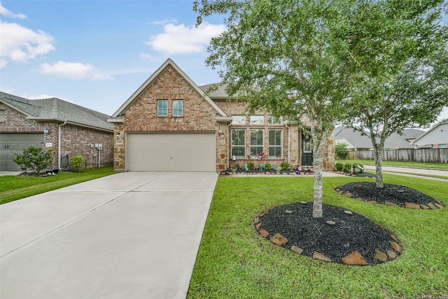 Property photo for 6011 Summer Holly Lane, Richmond, TX