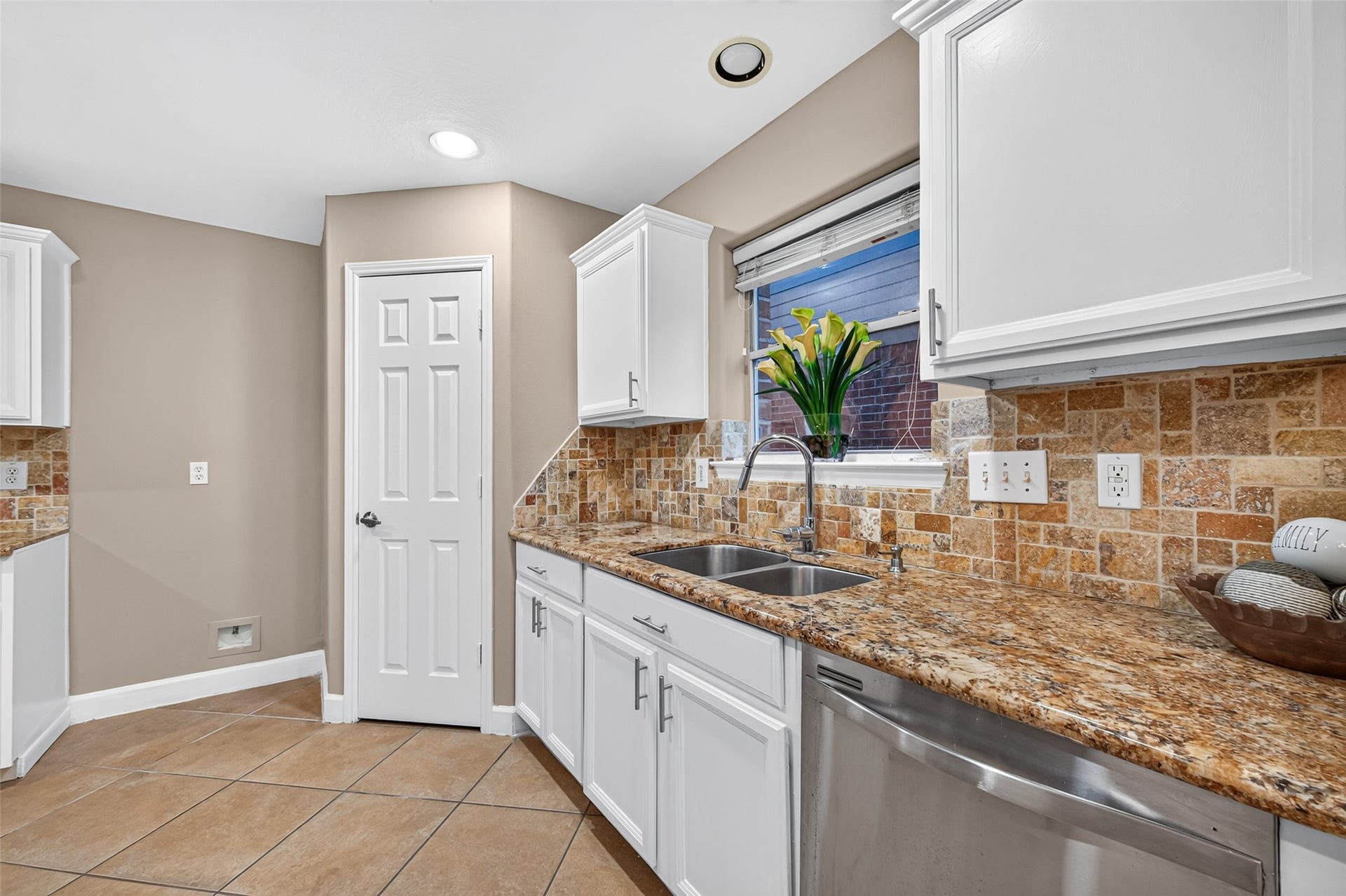 9015 Grand Villa Lane, Richmond, TX 77407 9015 Grand Villa Lane, Richmond, TX 77407