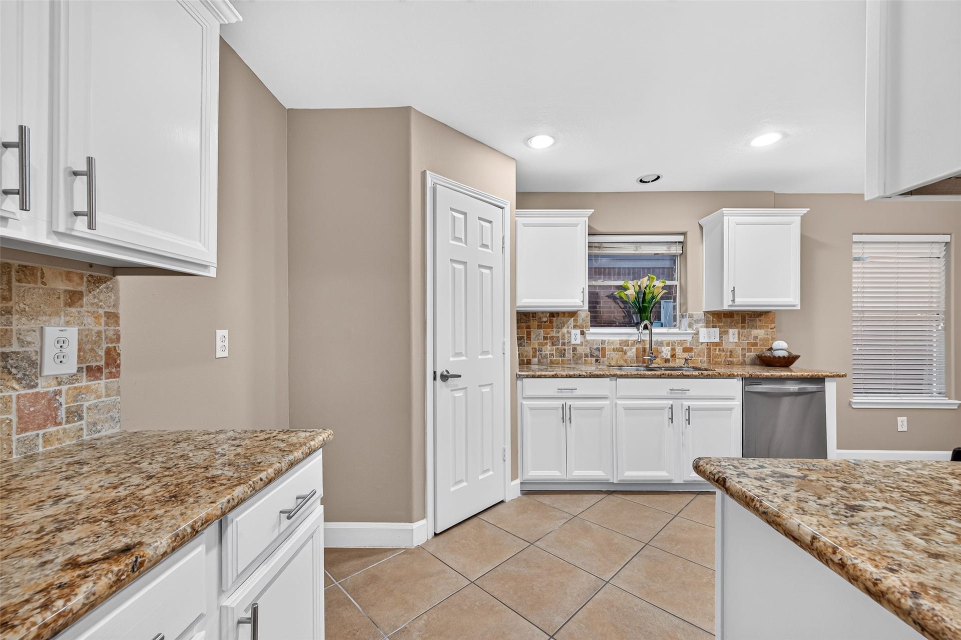 9015 Grand Villa Lane, Richmond, TX 77407 9015 Grand Villa Lane, Richmond, TX 77407