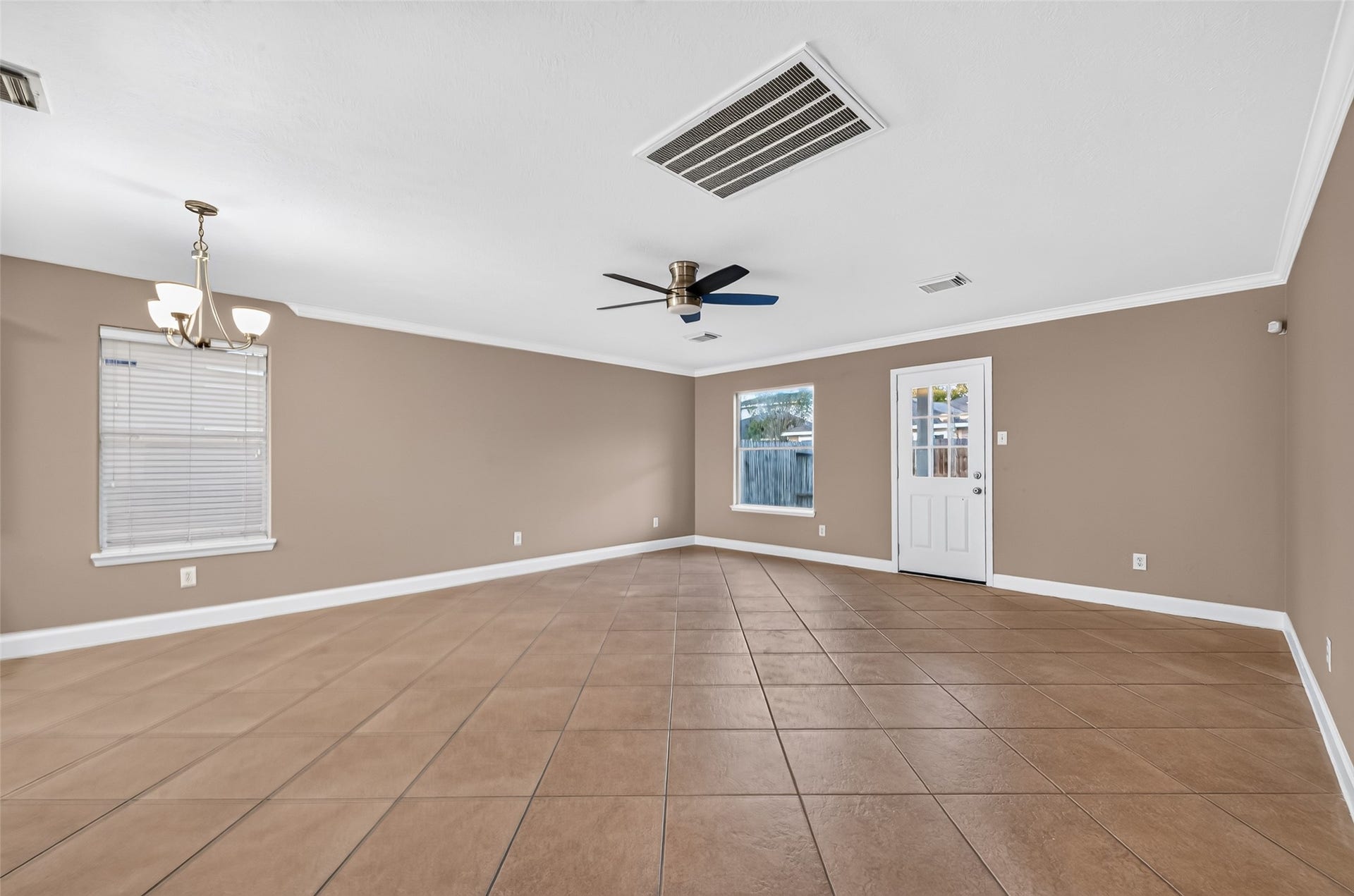 9015 Grand Villa Lane, Richmond, TX 77407 9015 Grand Villa Lane, Richmond, TX 77407