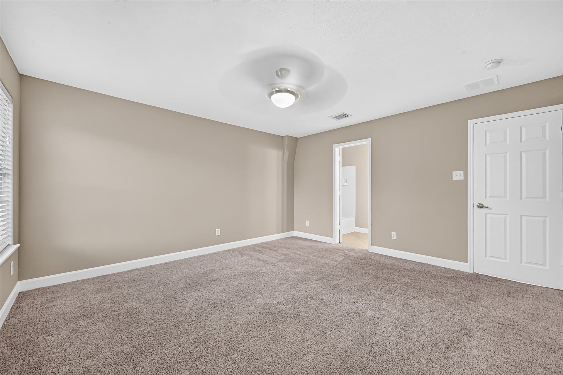 9015 Grand Villa Lane, Richmond, TX 77407 9015 Grand Villa Lane, Richmond, TX 77407
