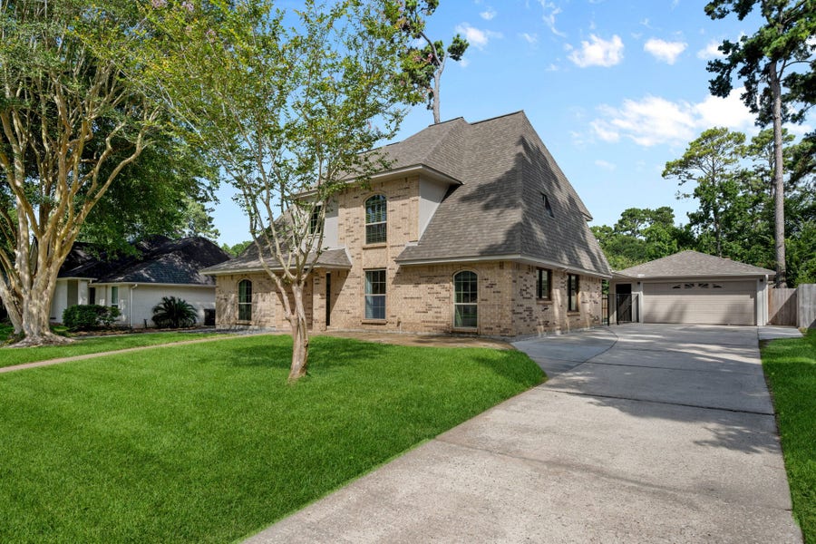Property photo for 2331 Brookdale Drive, Houston, TX