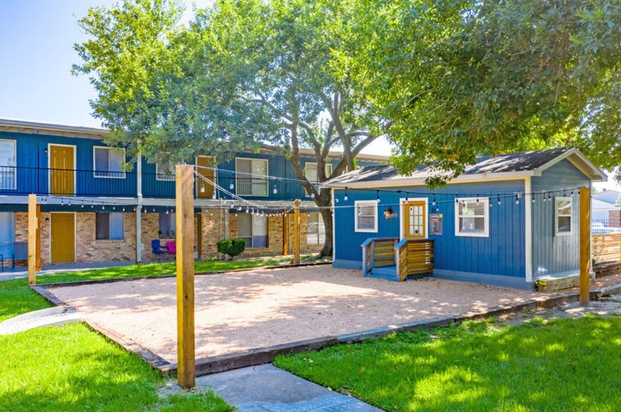 Property photo for 1305 Memorial Drive Drive, #32, Baytown, TX