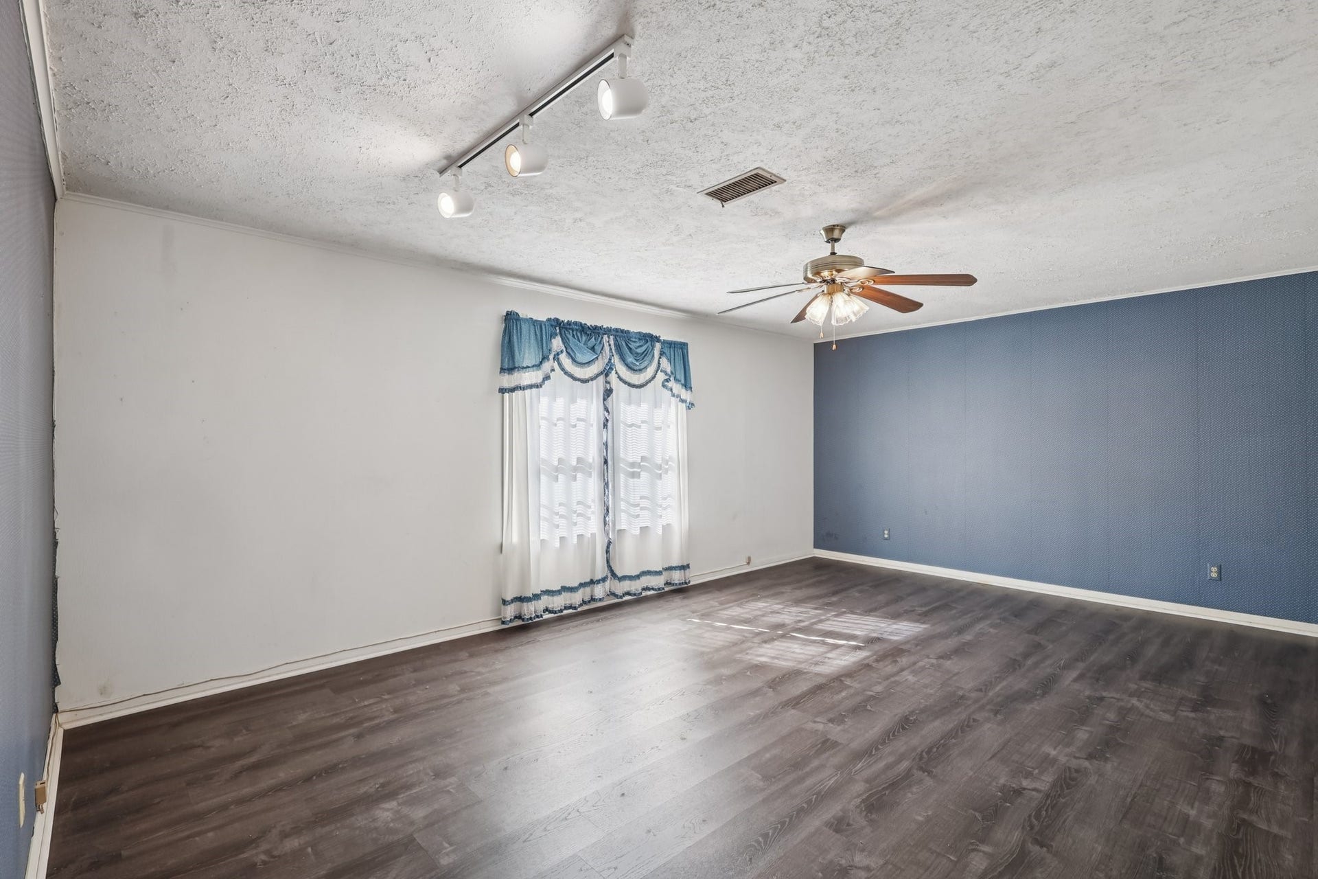 4733 Oleander Street, Bacliff, TX 77518 The first floor primary suite is massive and features separate closets and an en-suite bath.