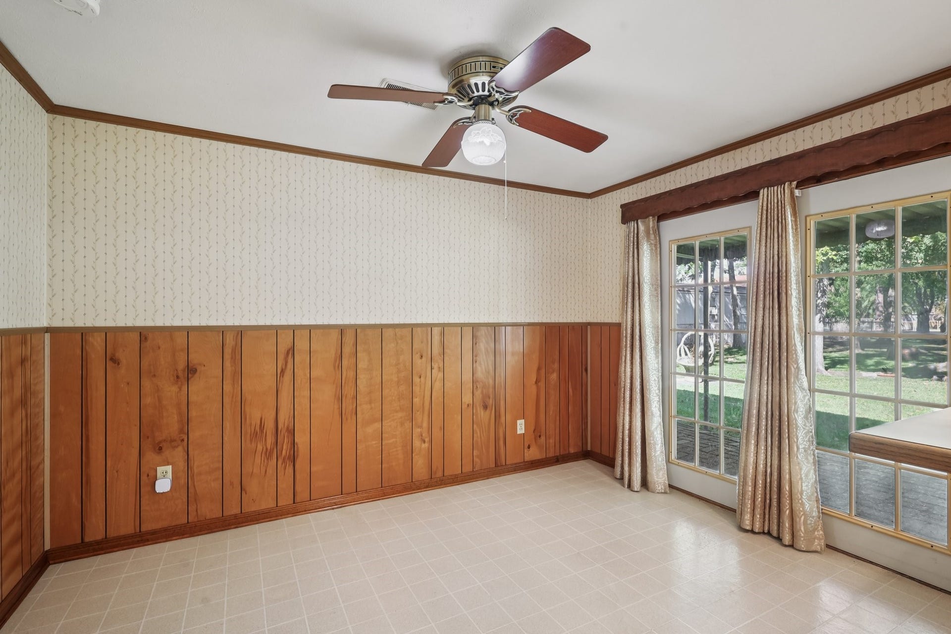 4733 Oleander Street, Bacliff, TX 77518 4733 Oleander Street, Bacliff, TX 77518