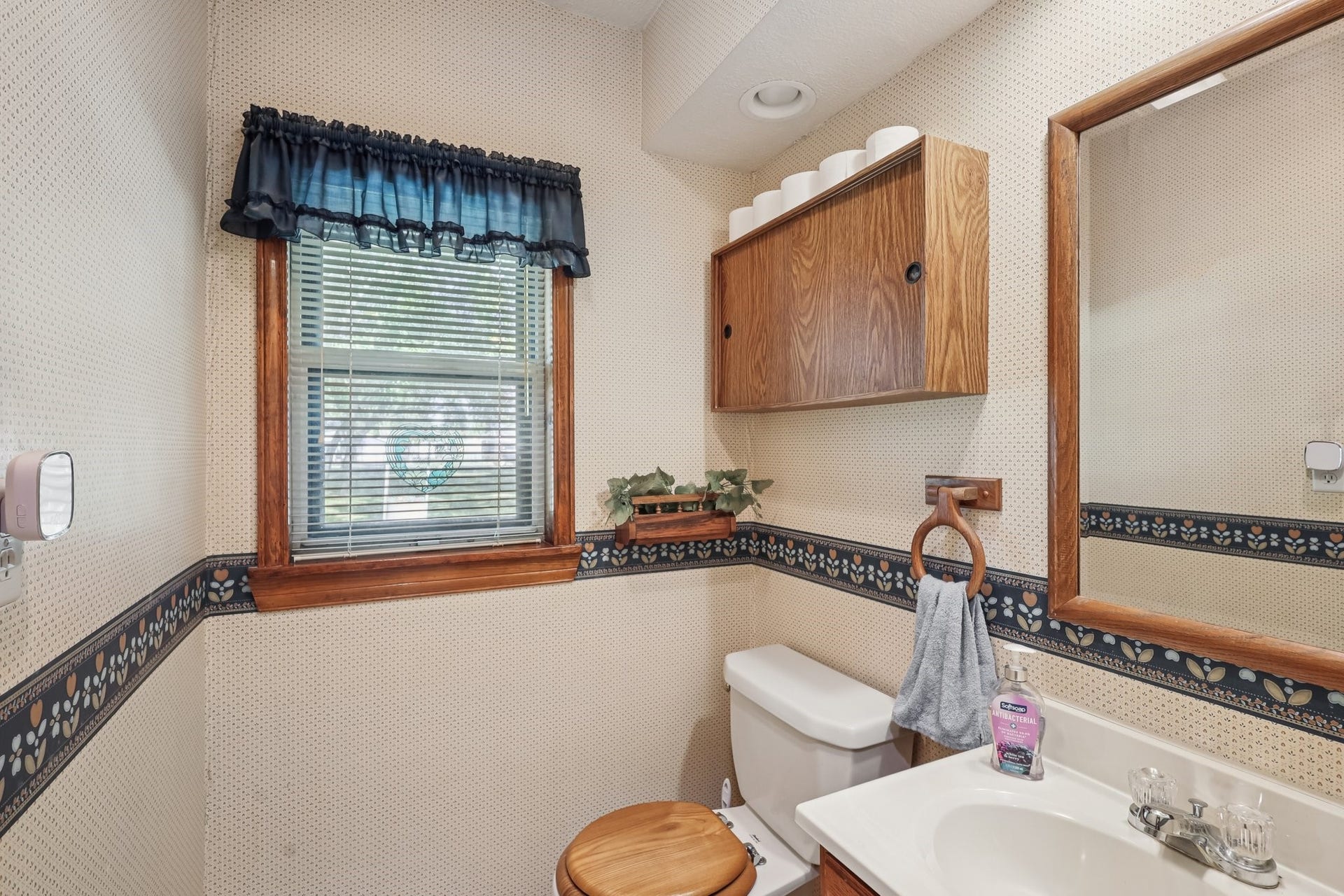 4733 Oleander Street, Bacliff, TX 77518 4733 Oleander Street, Bacliff, TX 77518