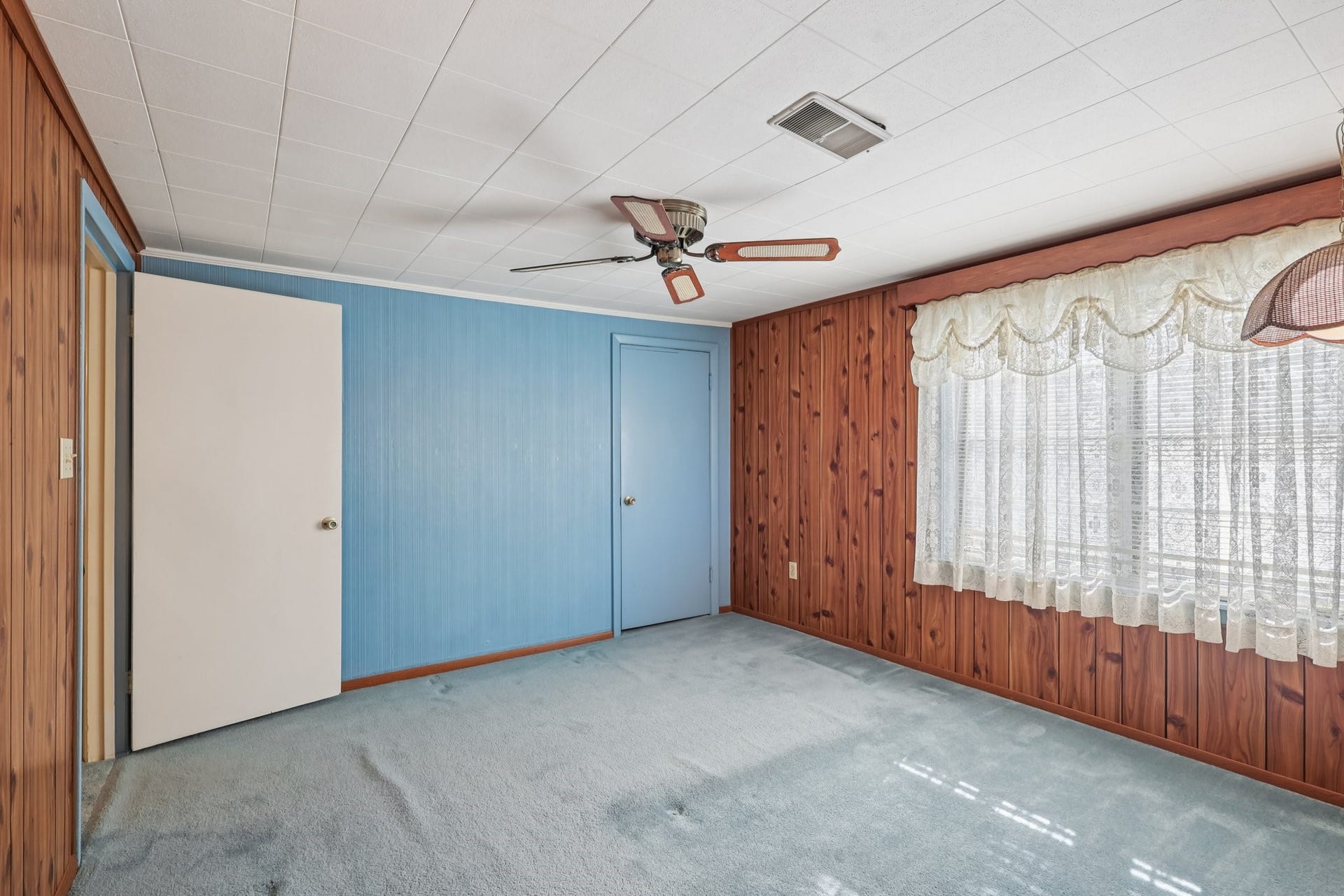 4733 Oleander Street, Bacliff, TX 77518 4733 Oleander Street, Bacliff, TX 77518