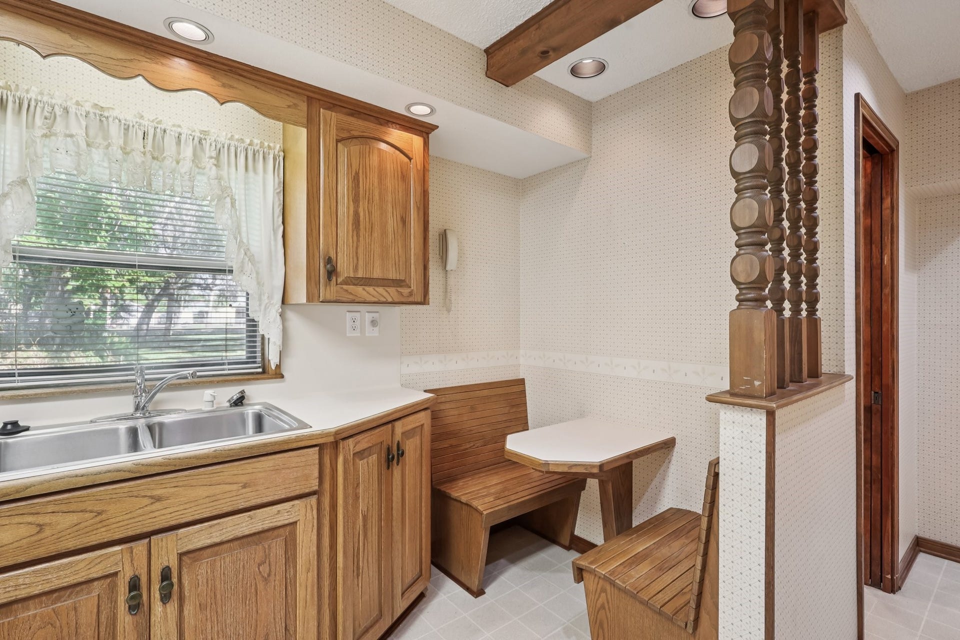 4733 Oleander Street, Bacliff, TX 77518 4733 Oleander Street, Bacliff, TX 77518