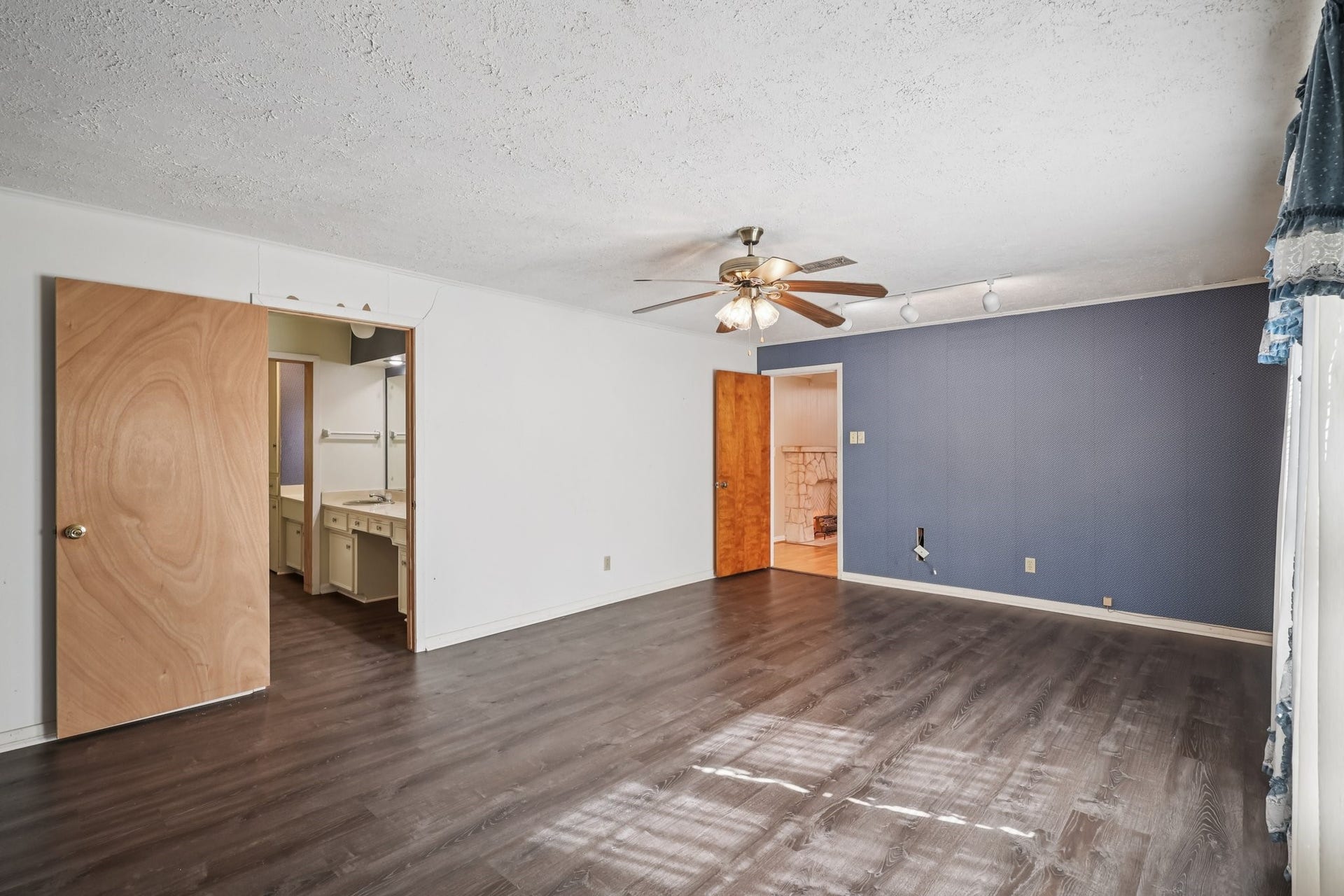 4733 Oleander Street, Bacliff, TX 77518 4733 Oleander Street, Bacliff, TX 77518