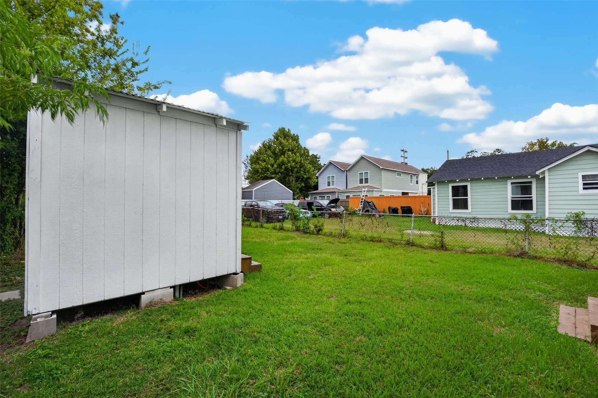 1505 Ryon Street, Houston, TX 77009 1505 Ryon Street, Houston, TX 77009