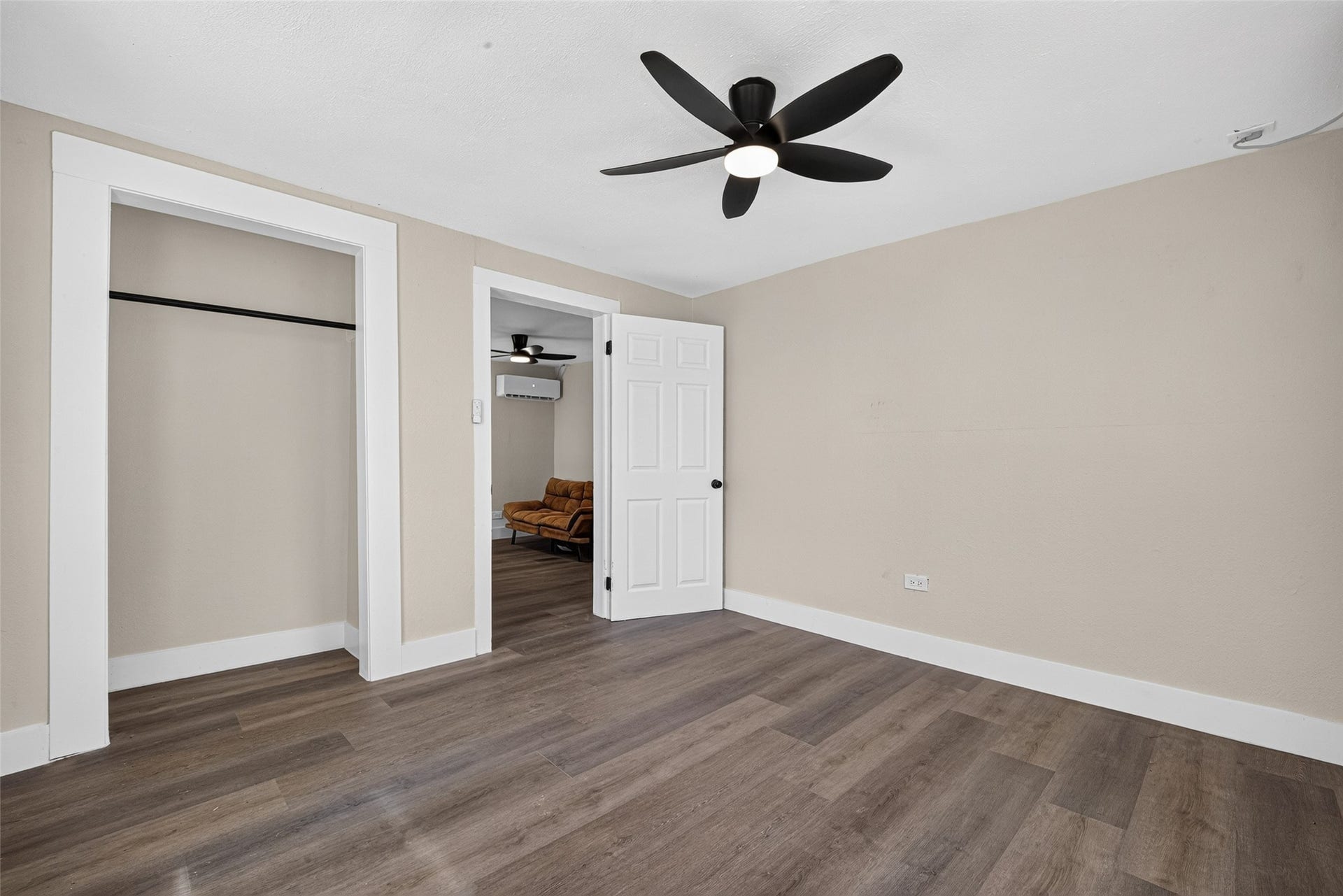1505 Ryon Street, Houston, TX 77009 1505 Ryon Street, Houston, TX 77009