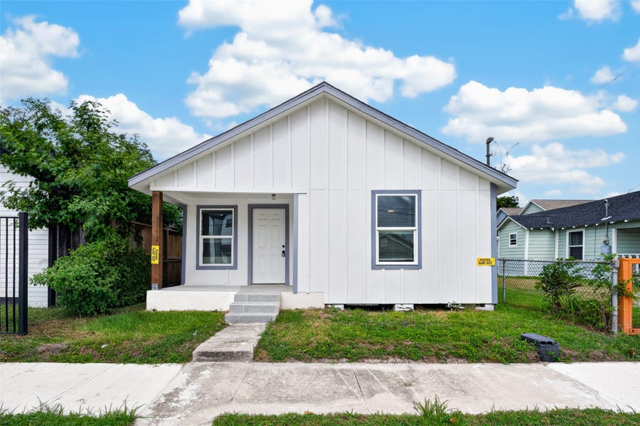 Property photo for 1505 Ryon Street, Houston, TX