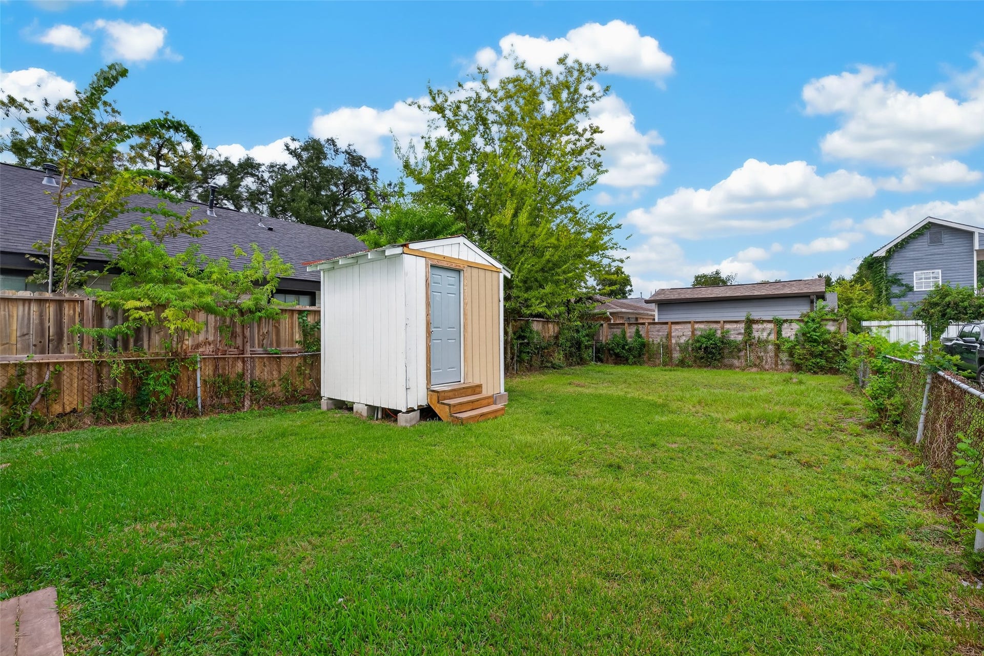 1505 Ryon Street, Houston, TX 77009 1505 Ryon Street, Houston, TX 77009