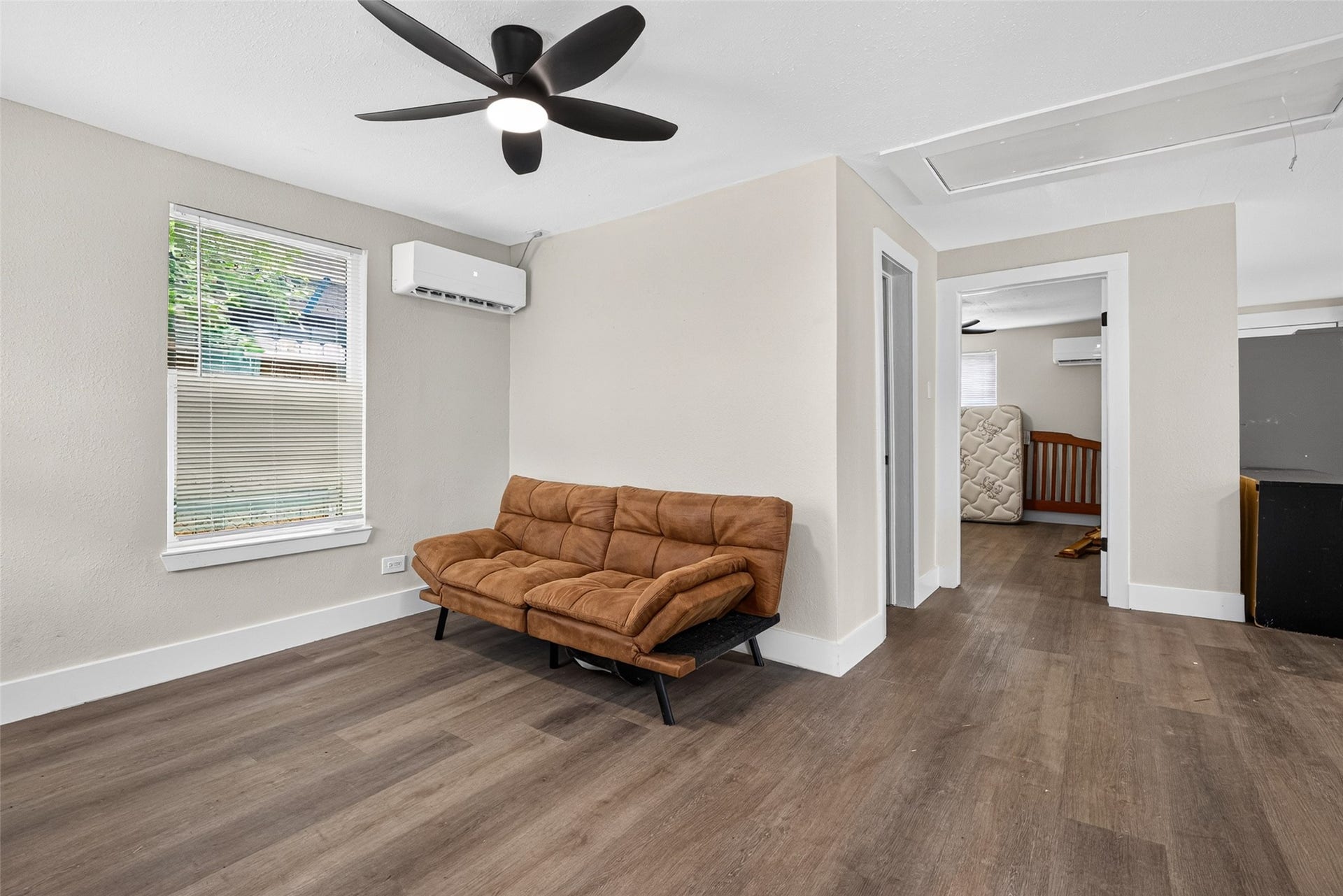 1505 Ryon Street, Houston, TX 77009 1505 Ryon Street, Houston, TX 77009