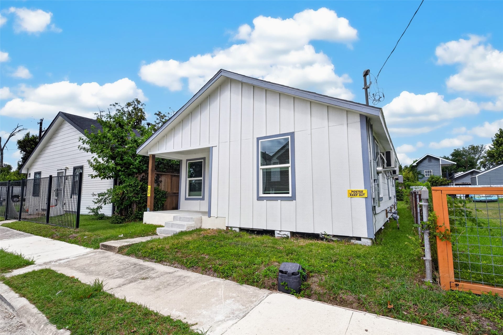 1505 Ryon Street, Houston, TX 77009 1505 Ryon Street, Houston, TX 77009