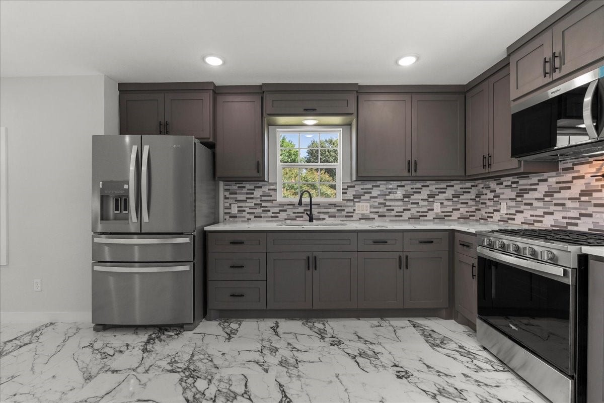 1105 W Ellaine Avenue, Pasadena, TX 77506 1105 W Ellaine Avenue, Pasadena, TX 77506