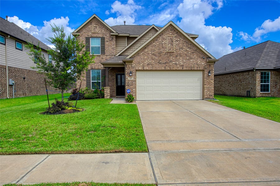 Property photo for 108 Highland Prairie Way, Waller, TX