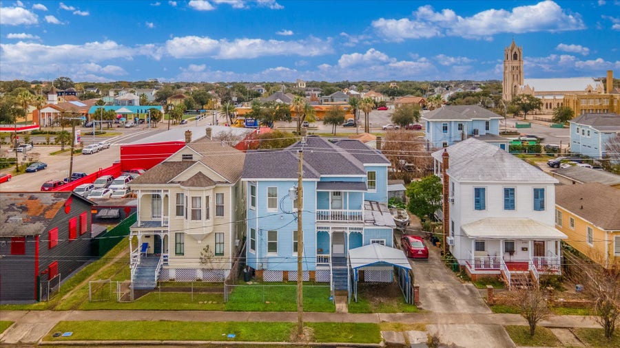 Property photo for 3309 Sealy Street, Galveston, TX
