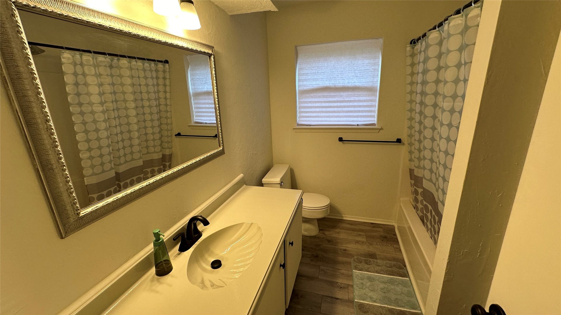 69 N Deerfoot Circle, Spring, TX 77380 69 N Deerfoot Circle, Spring, TX 77380