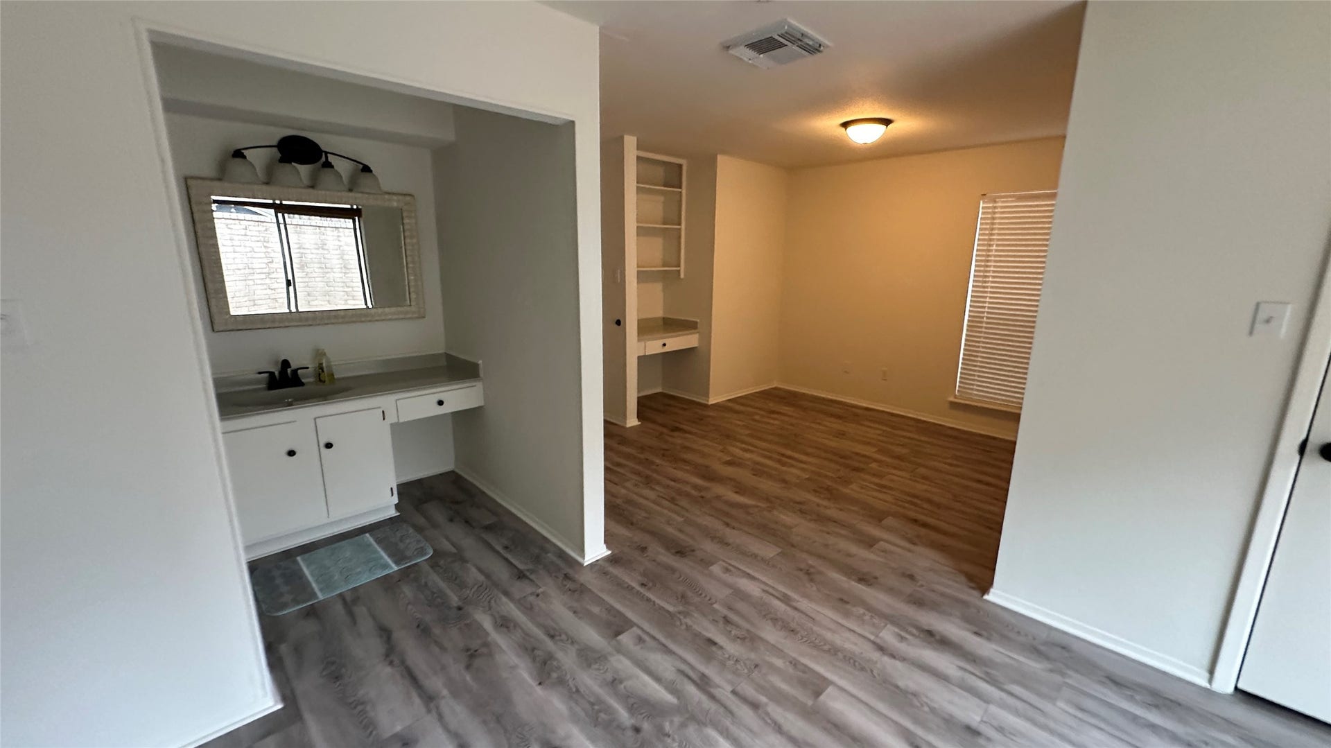 69 N Deerfoot Circle, Spring, TX 77380 69 N Deerfoot Circle, Spring, TX 77380